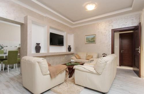 Donji Morinj House | Summer retreat