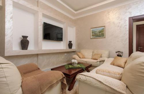 Donji Morinj House | Summer retreat