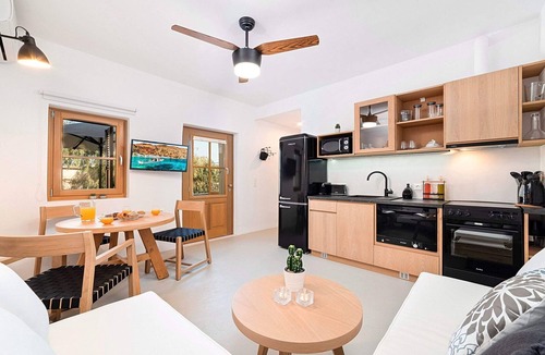 Kournas Villa | Sun stone villa,Kournas village