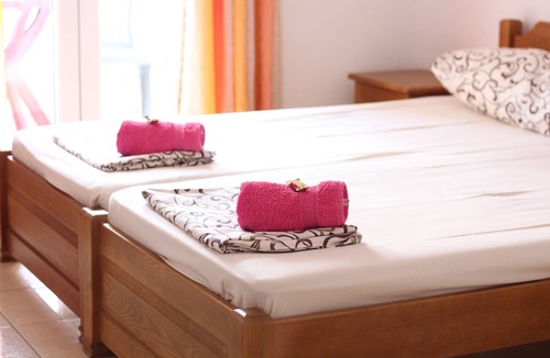 Babilonija Hostel | Sun Hostel Budva