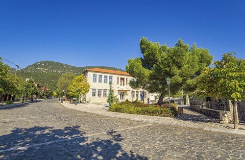 Elliniko Boat Rental | Sun-Kissed Sailing Adventure in the Saronic Islands