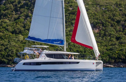 Pasalimani Boat Rental | Sun-Kissed Sailing Adventure in Islas Sarónicas