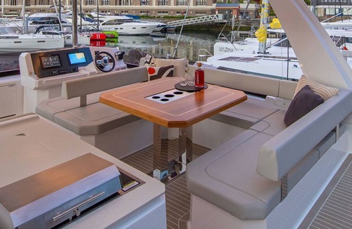 Pasalimani Boat Rental | Sun-Kissed Sailing Adventure in Islas Sarónicas