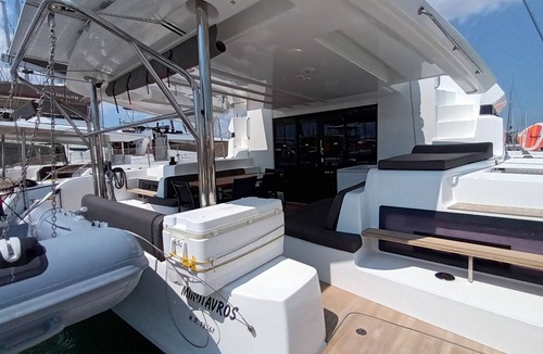 Alimos Boat Rental | Sun-Kissed Sailing Adventure in Islas Sarónicas