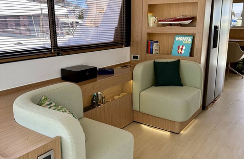 Alimos Boat Rental | Sun-Kissed Sailing Adventure in Islas Sarónicas