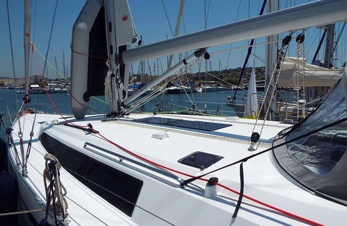Alimos Boat Rental | Sun-Kissed Sailing Adventure in Islas Sarónicas