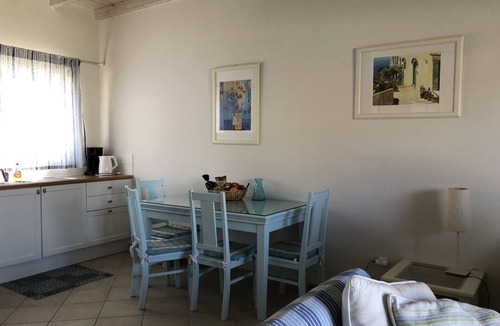 Ag. Georgios Villa | Sunflower villa, relaxing holiday close to beaches