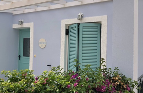 Ag. Georgios Villa | Sunflower villa, relaxing holiday close to beaches