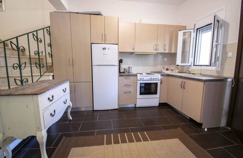 Nikita Apartment | Sunlight Maisonette by RentalsPro