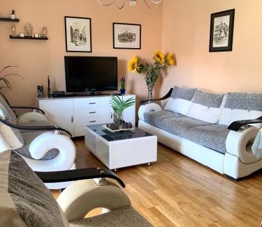Petrovac Apartment | Sunny Apartment Petrovac