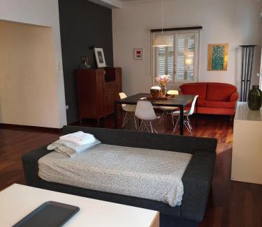 Palaio Faliro Apartment | Sunny Athens flat near the sea 2