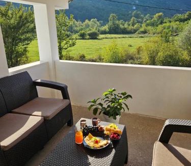Virpazar Bed & Breakfast | Sunny Valley Retreat near Skadar Lake