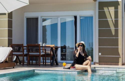 Pallini Villa | Sunny Villa Grande