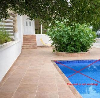 Dobra Voda Villa | Sunny Villa