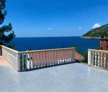 Dobra Voda Villa | Sunny Villa