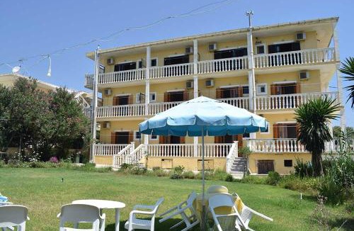 Ag. Georgios Apartment | SUNSET BAY STUDIOS