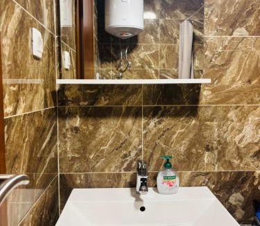 Maini Apartment | Sunshine