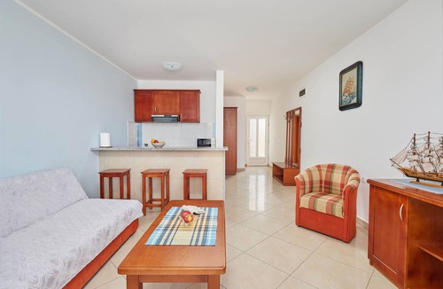 Tomicici Apartment | Superb location next to the beach