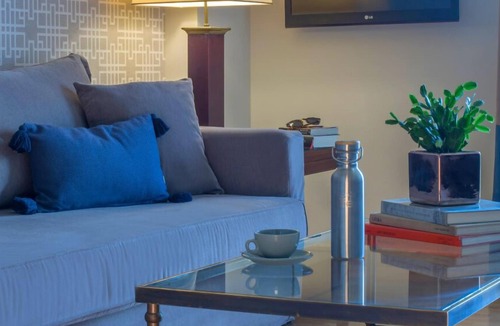 Ilisia Apartment | Superb serviced flat for 6 in the heart of Athens with view of Lycabettus Hill