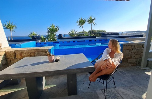 Paradise Apartment | Superior Apartment: Private Glass pool & Shared Pool, Sea view, Bar, Gym