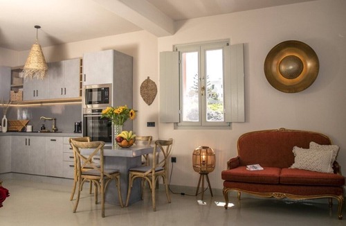 Finikia Villa | Superior Villa & Studio with Jetted Pool, Sea & Sunset View (3 Bedrooms)