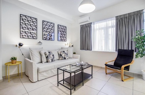 Monastiraki Apartment | Supreme B1 Apartment in Syntagma