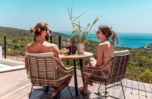 Klinci Villa | Surround yourself by stunning beauty & experience an extraordinary holiday
