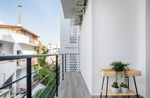 Petralona Apartment | Sway - Chic 1-BR Apt & Balcony in Athens
