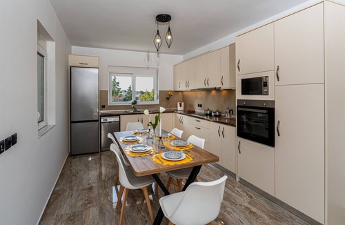 Ialyssos House | Sweet Home Apartments