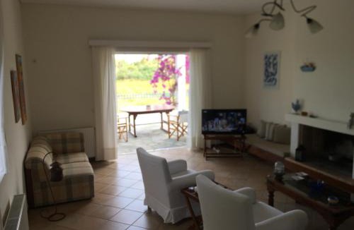 Schinias Villa | sxinias pool villa