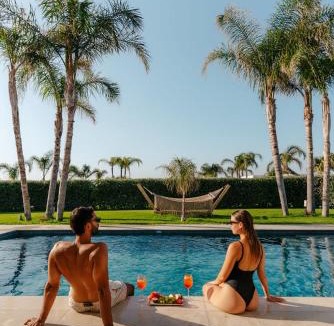 Tingaki Hotel | TAF Beach Villas with TESLA
