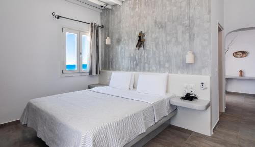 Apollonia House | Tania Milos