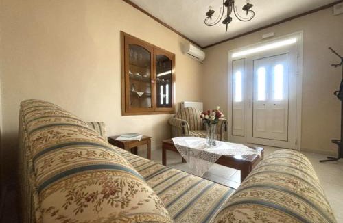 Tragilos Apartment | Tania's Country House Mavrothalassa by Horizon Homes