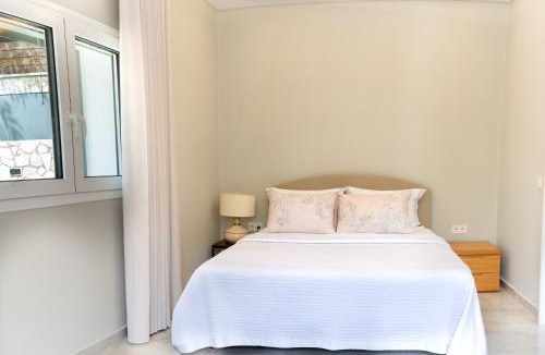 Perama House | Tatiana's House