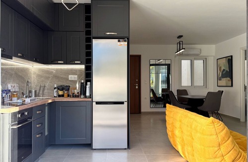 Petralona Apartment | TH1 -2 bedrooms Cloud9 in the city