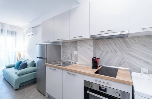 Ofrinion Apartment | Thalassa-One Bedroom Apartment