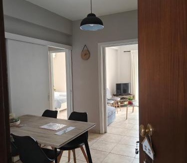 Oropos Apartment | Thanos' seaside apartment