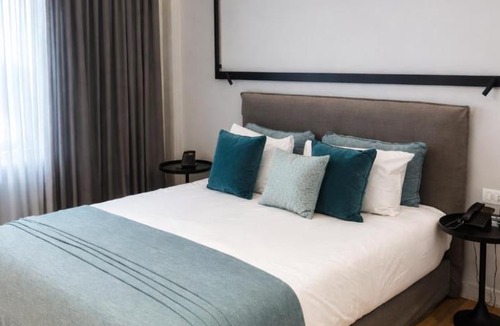 Mikrolimano Hotel | The Alex Monte Kastella, Santikos Collection