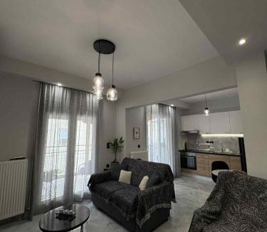 Agios Pavlos Apartment | The Castle Nook