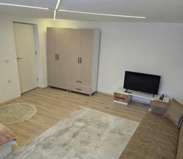 Mejë Apartment | The Cave