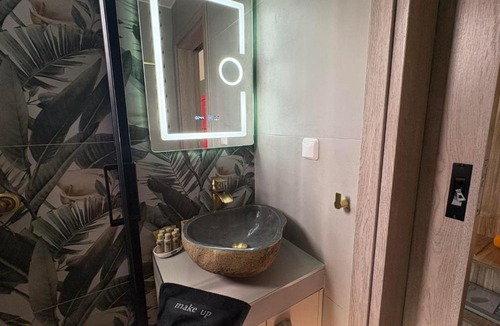 Spata-Artemida Apartment | The Five Doors Apartments - Free 24hr Transportation to Airport