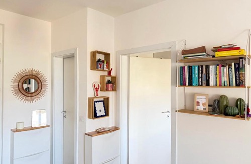 Shengjin Apartment | The Flip-Flop Apartment
