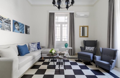 Filopappou Apartment | The Gem of Filopappou