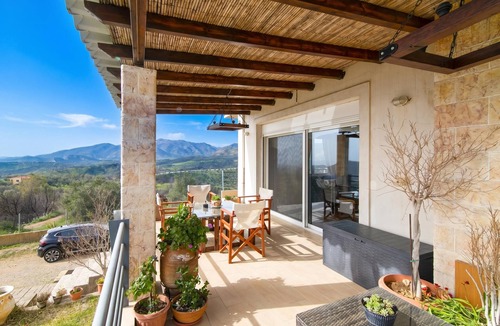 Archea Pissa House | The House Olympia