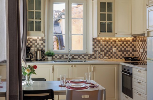 Corfu Town Apartment | The Lucky 12