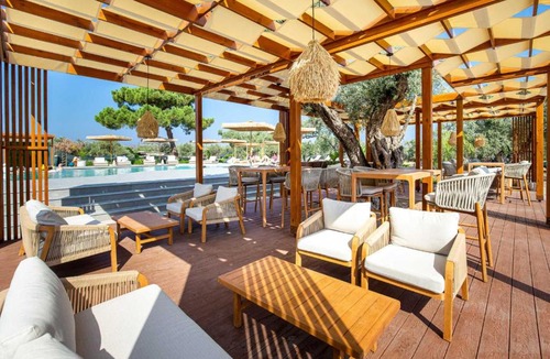 Megalos Prinos Hotel | The Mini Resort
