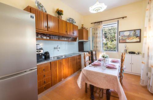 Pelekito House | The Old Well, Spacious House in North Corfu