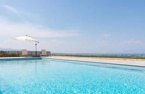 Velo-Vocha House | The Olive Hill