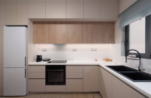 Palaio Faliro Apartment | The One With The Lemon Tree - 15' walk to the beach