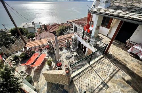 Afissos Villa | The Pagasetic Balcony - Magestic Sea Cottage